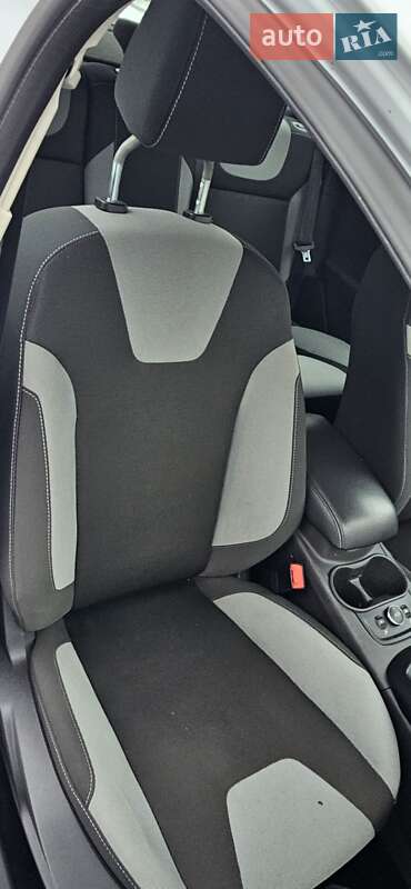 Хэтчбек Ford Focus 2013 в Киеве