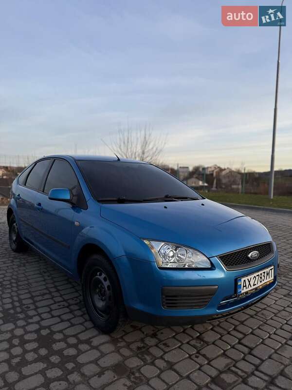 Хетчбек Ford Focus 2006 в Чернівцях фото 3 Хетчбек Ford Focus 2006 в Чернівцях