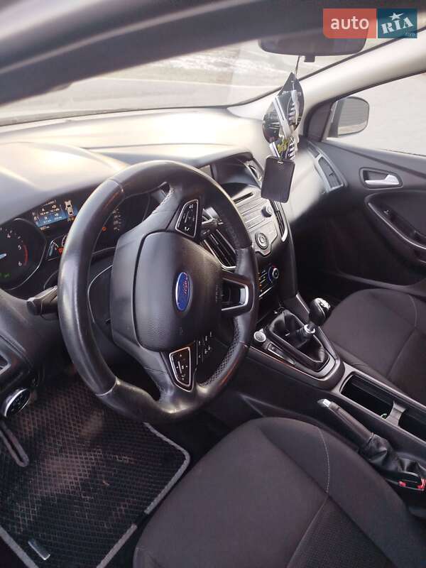 Універсал Ford Focus 2015 в Кропивницькому