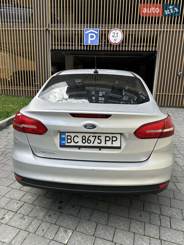 Седан Ford Focus 2017 в Львове