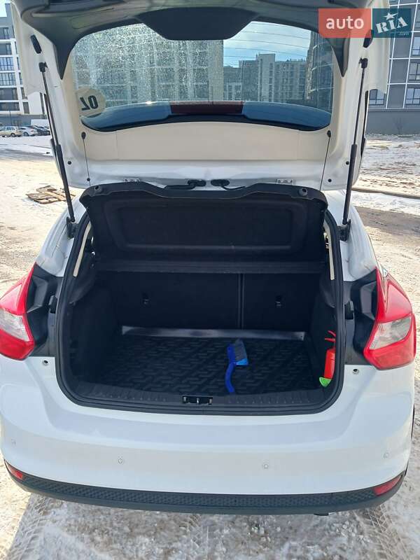 Хетчбек Ford Focus 2012 в Черкасах