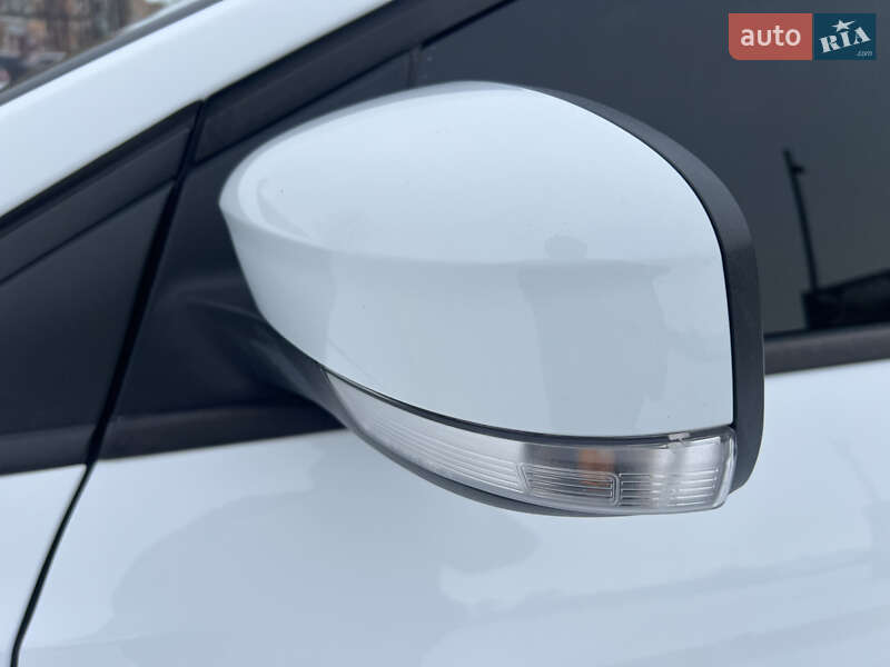 Хэтчбек Ford Focus 2015 в Киеве