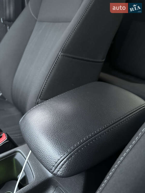 Седан Ford Focus 2018 в Киеве