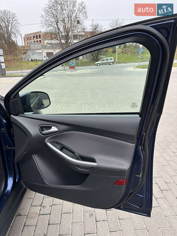Универсал Ford Focus 2012 в Ровно