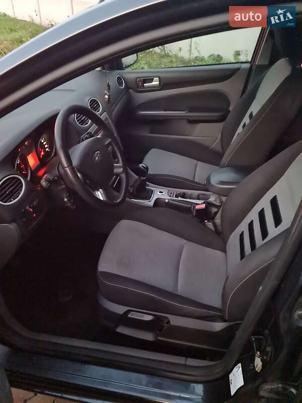 Универсал Ford Focus 2010 в Луцке фото 10 Универсал Ford Focus 2010 в Луцке