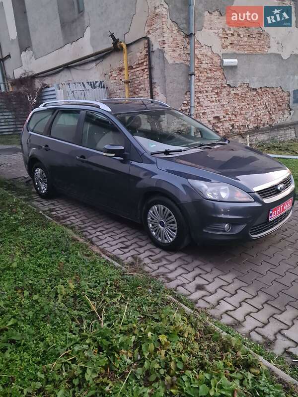 Универсал Ford Focus 2010 в Луцке фото 4 Универсал Ford Focus 2010 в Луцке