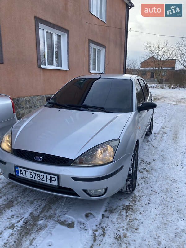 Хэтчбек Ford Focus 2003 в Рогатине