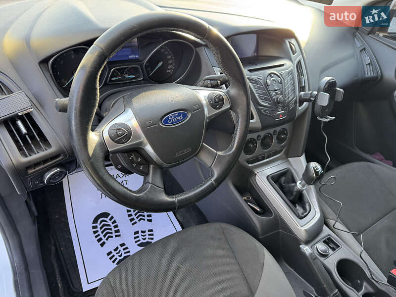 Хетчбек Ford Focus 2013 в Івано-Франківську