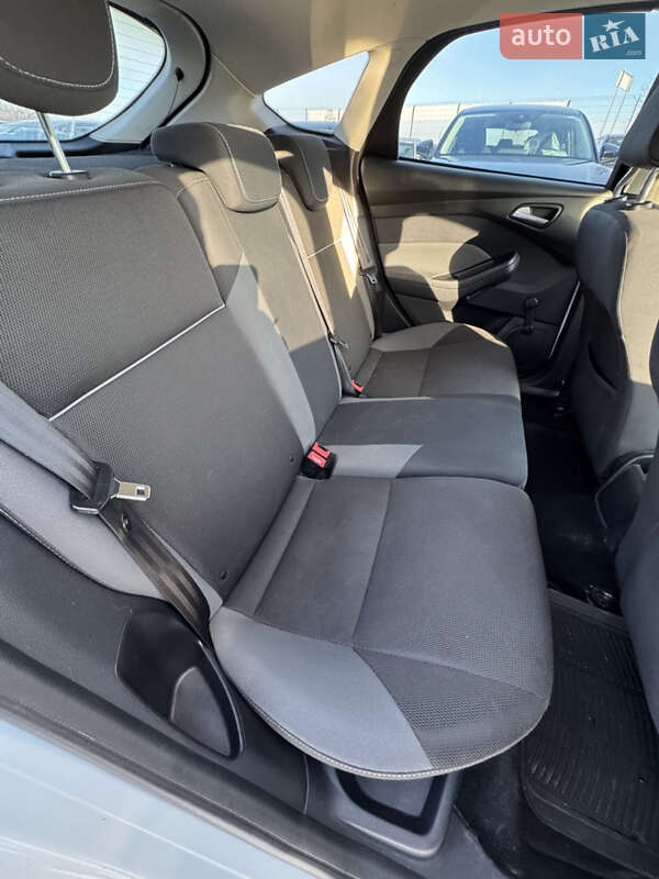 Хэтчбек Ford Focus 2013 в Ивано-Франковске