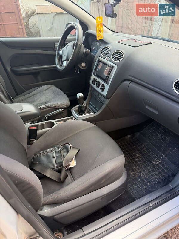 Ford Focus 2010 Ford Focus 2010