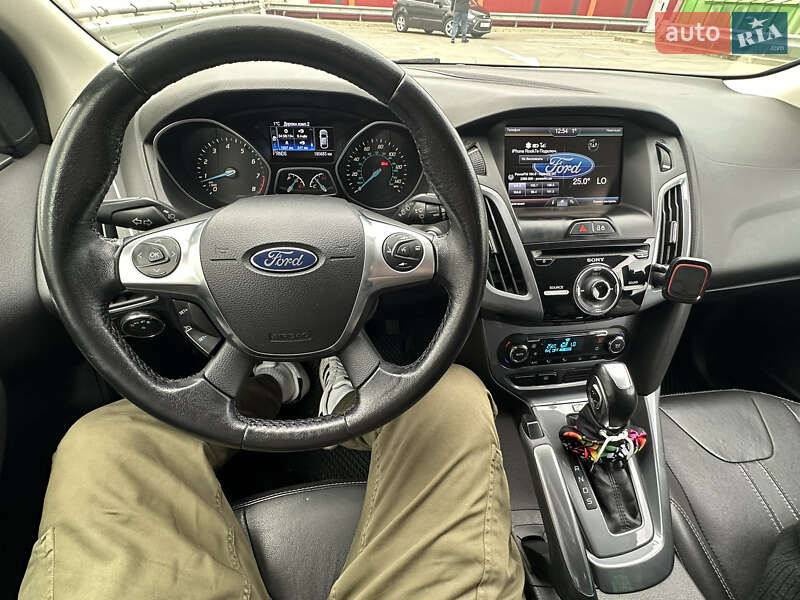 Хэтчбек Ford Focus 2013 в Киеве