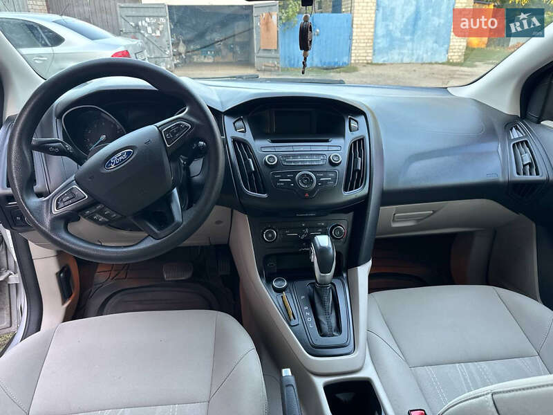Седан Ford Focus 2015 в Новомосковске фото 8 Седан Ford Focus 2015 в Новомосковске