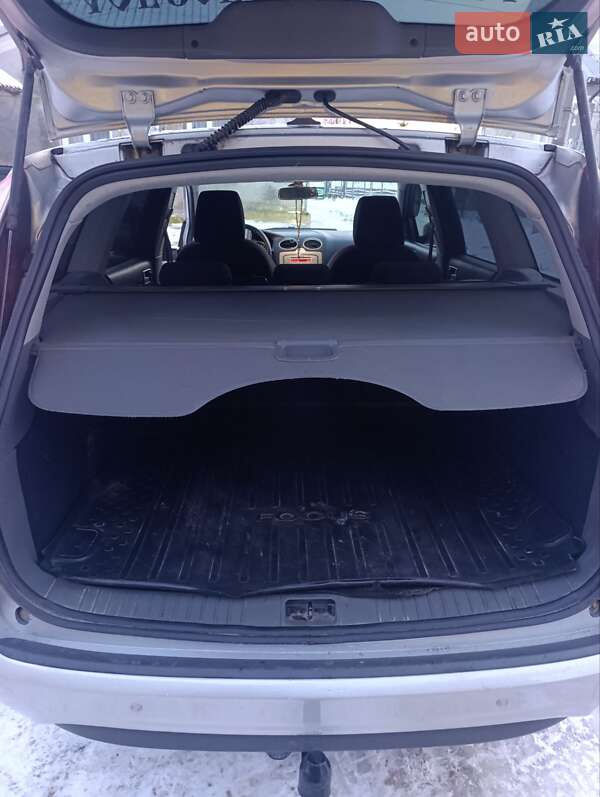 Універсал Ford Focus 2008 в Золочеві