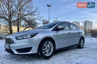 Седан Ford Focus 2015 в Киеве