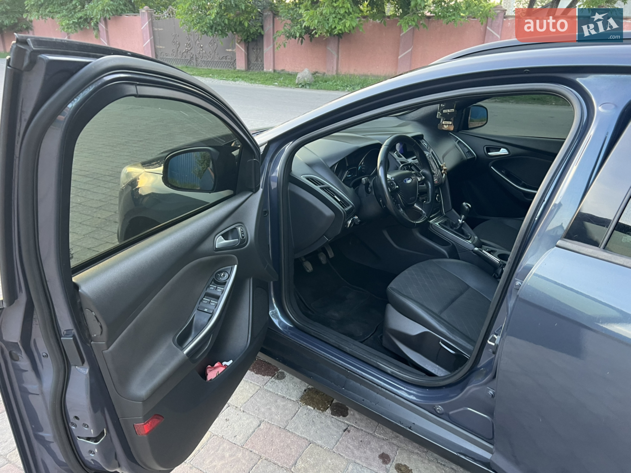 2010 Ford Focus - мініатюра 7