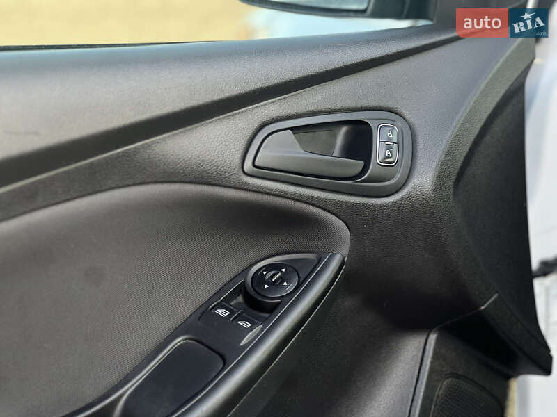 Седан Ford Focus 2017 в Николаеве