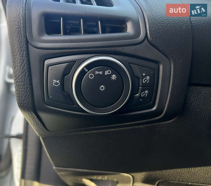 Седан Ford Focus 2017 в Николаеве