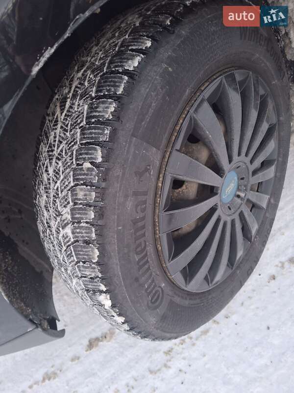 Хэтчбек Ford Focus 2005 в Житомире