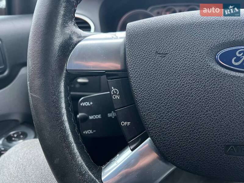Седан Ford Focus 2010 в Киеве фото 20 Седан Ford Focus 2010 в Киеве