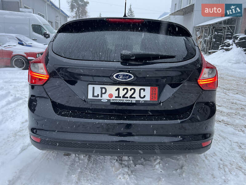 Хэтчбек Ford Focus 2012 в Житомире