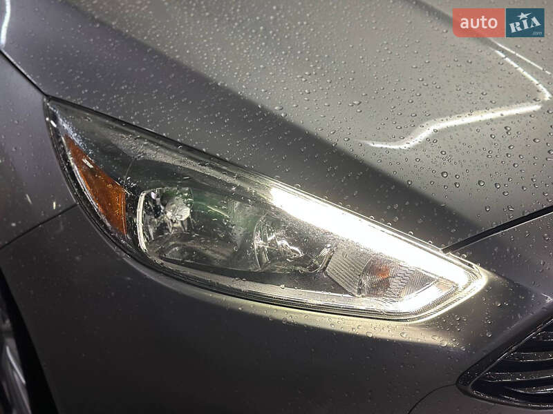 Хэтчбек Ford Focus 2016 в Днепре