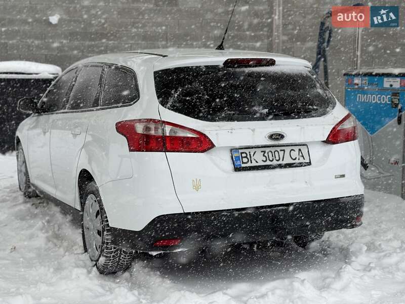Универсал Ford Focus 2011 в Ровно