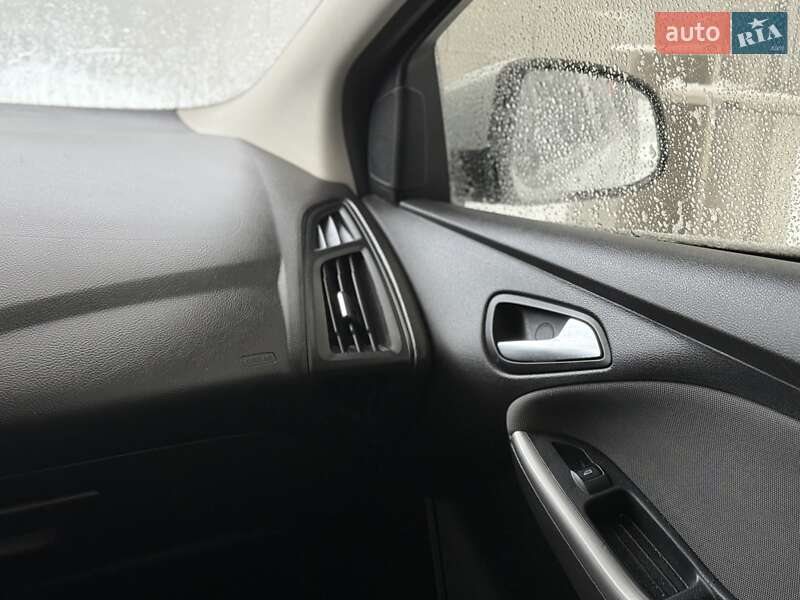 Универсал Ford Focus 2011 в Ровно