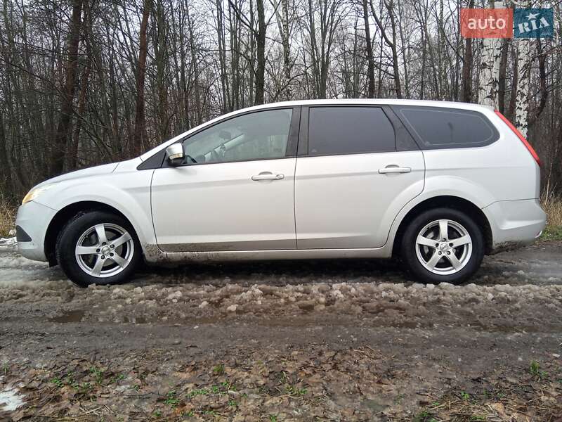 Універсал Ford Focus 2008 в Тростянці