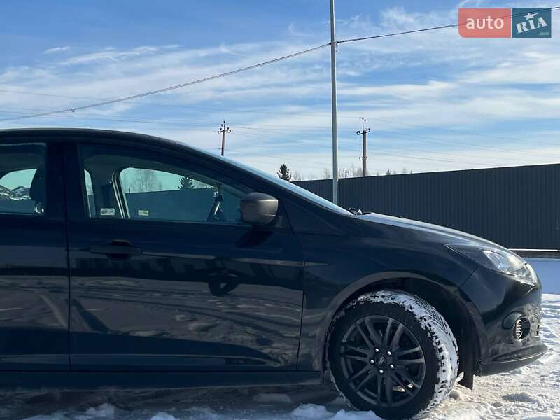 Седан Ford Focus 2013 в Львове фото 10 Седан Ford Focus 2013 в Львове