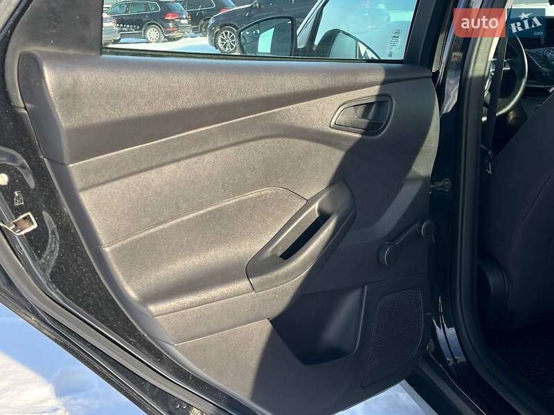 Седан Ford Focus 2013 в Львове фото 16 Седан Ford Focus 2013 в Львове