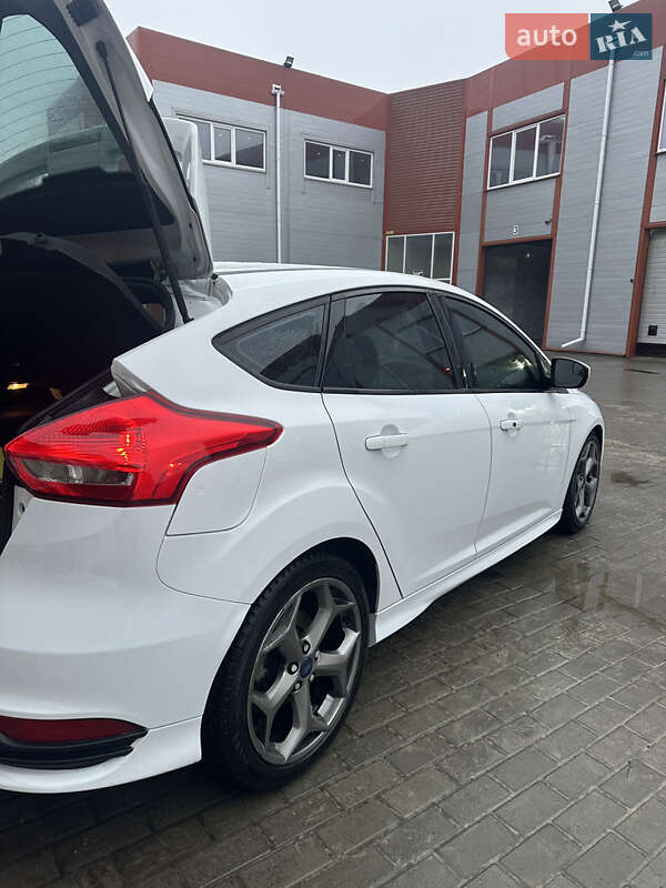 Хэтчбек Ford Focus 2018 в Киеве