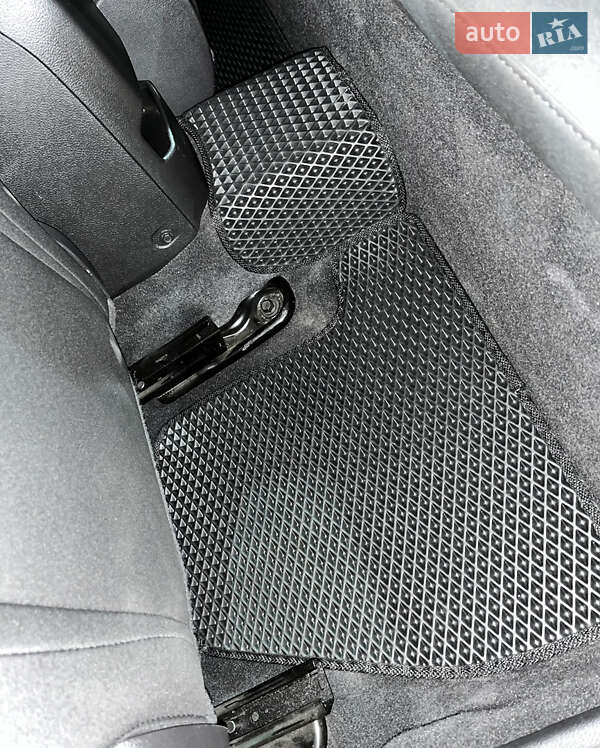 Седан Ford Focus 2015 в Першотравенске