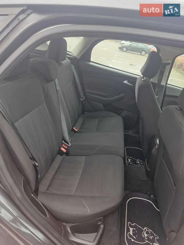 Хэтчбек Ford Focus 2016 в Емильчине фото 10 Хэтчбек Ford Focus 2016 в Емильчине
