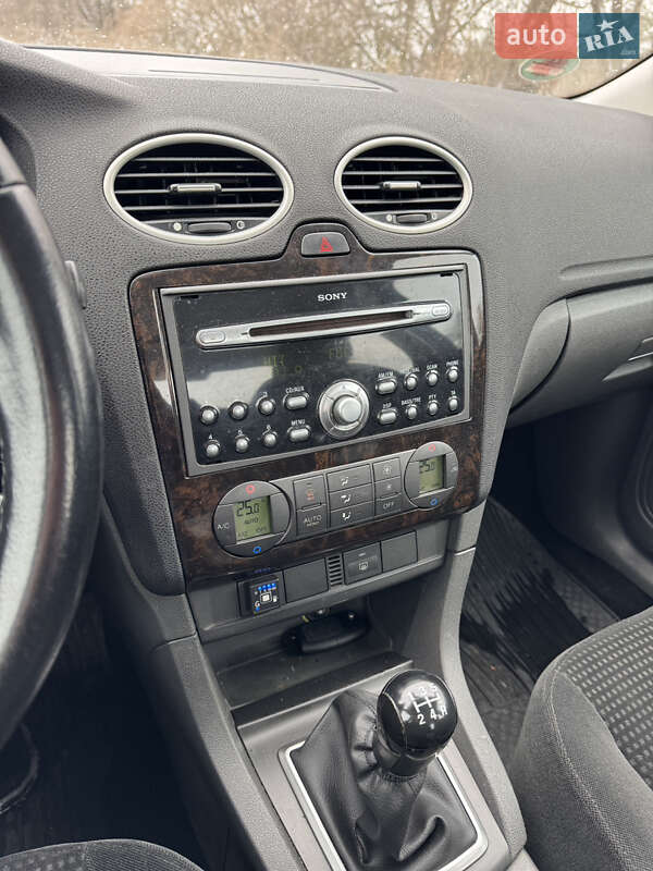 Седан Ford Focus 2005 в Ровно