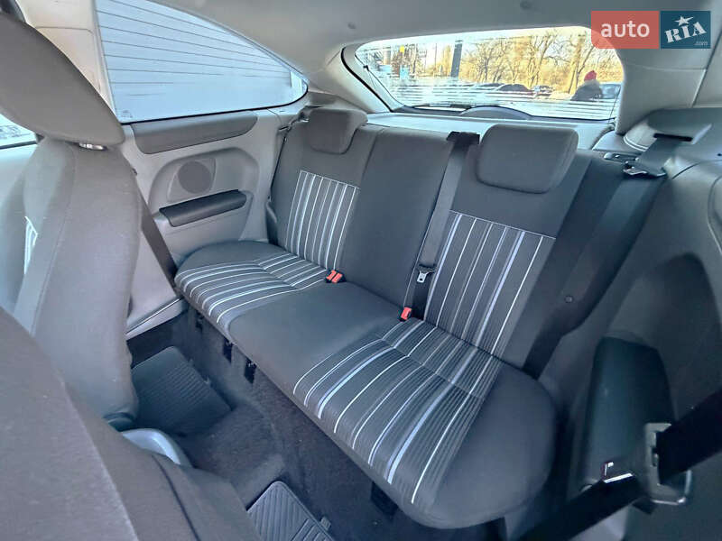 Хэтчбек Ford Focus 2008 в Каменском