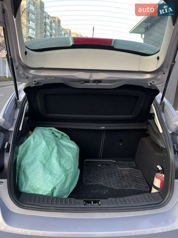 Хэтчбек Ford Focus 2013 в Львове