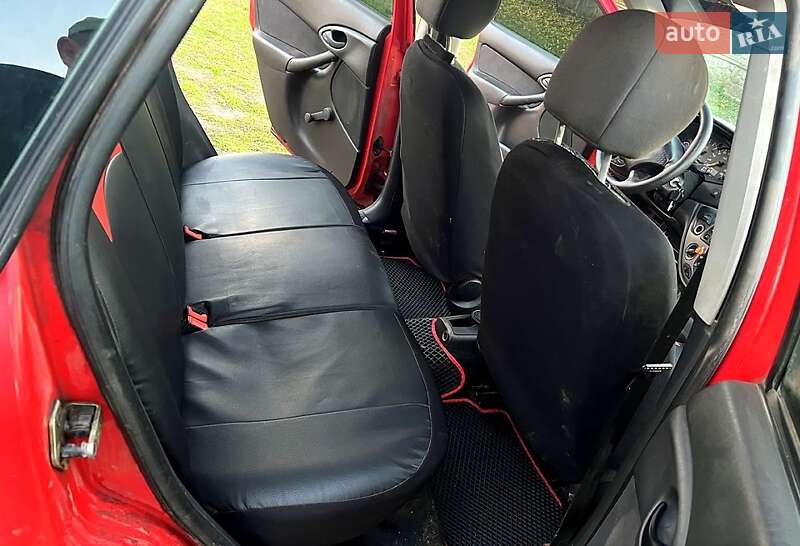 Универсал Ford Focus 2002 в Попельне