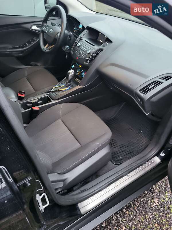 Седан Ford Focus 2016 в Запоріжжі