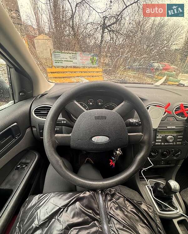 Хэтчбек Ford Focus 2005 в Кропивницком