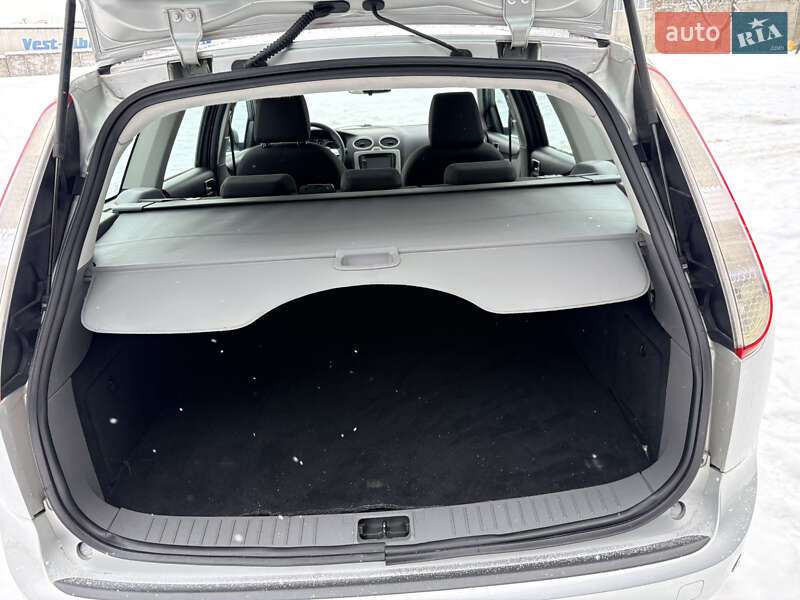 Универсал Ford Focus 2008 в Нововолынске