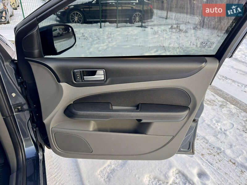 Универсал Ford Focus 2008 в Киеве