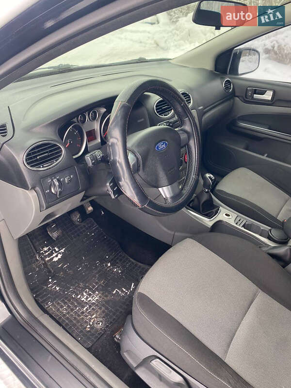 Седан Ford Focus 2010 в Чернигове