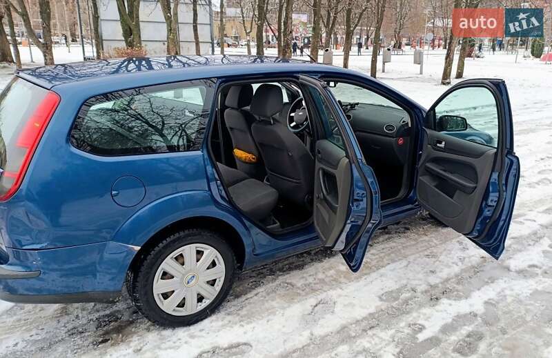 Універсал Ford Focus 2006 в Дніпрі