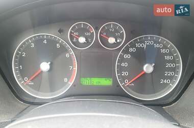 Хэтчбек Ford Focus 2006 в Виннице