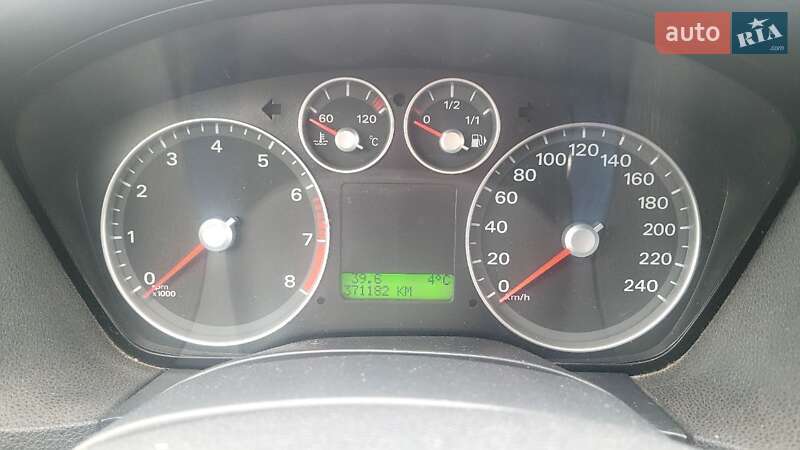 Хэтчбек Ford Focus 2006 в Виннице