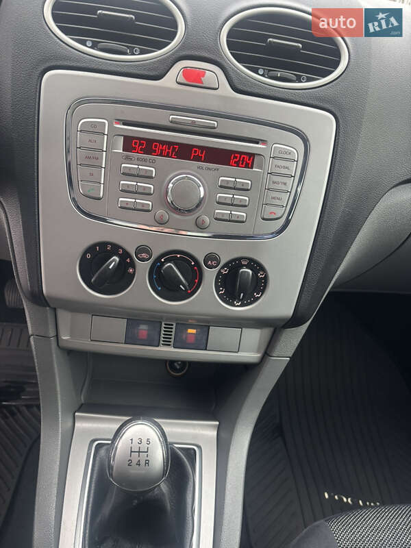 Хэтчбек Ford Focus 2008 в Днепре фото 12 Хэтчбек Ford Focus 2008 в Днепре