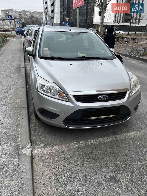 Хетчбек Ford Focus 2008 в Дніпрі