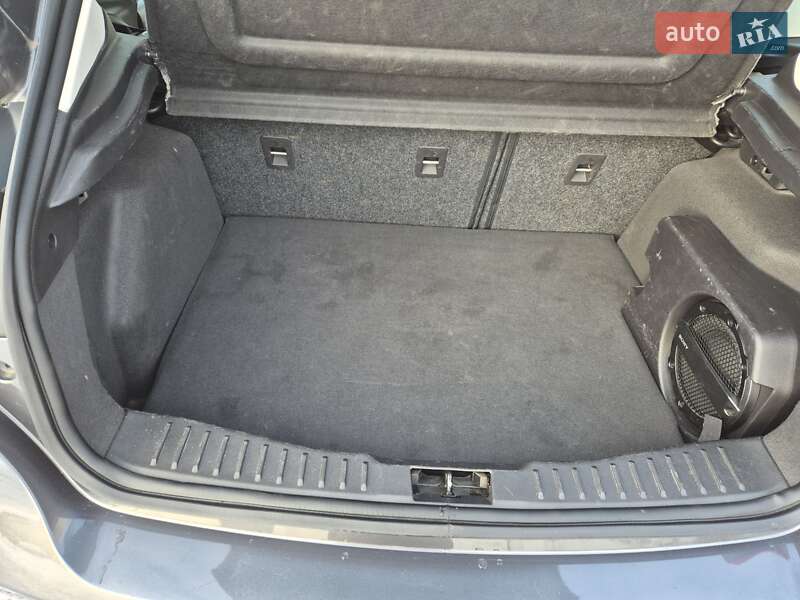 Хэтчбек Ford Focus 2015 в Киеве