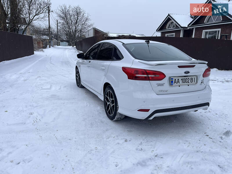 Седан Ford Focus 2016 в Києві