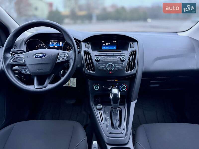 Хэтчбек Ford Focus 2015 в Днепре